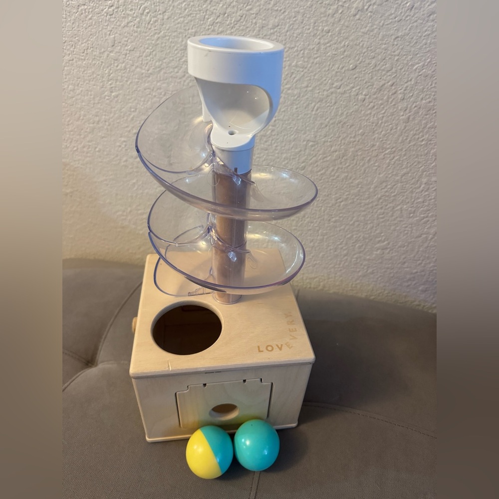 Lovevery ball run tower x2 balls